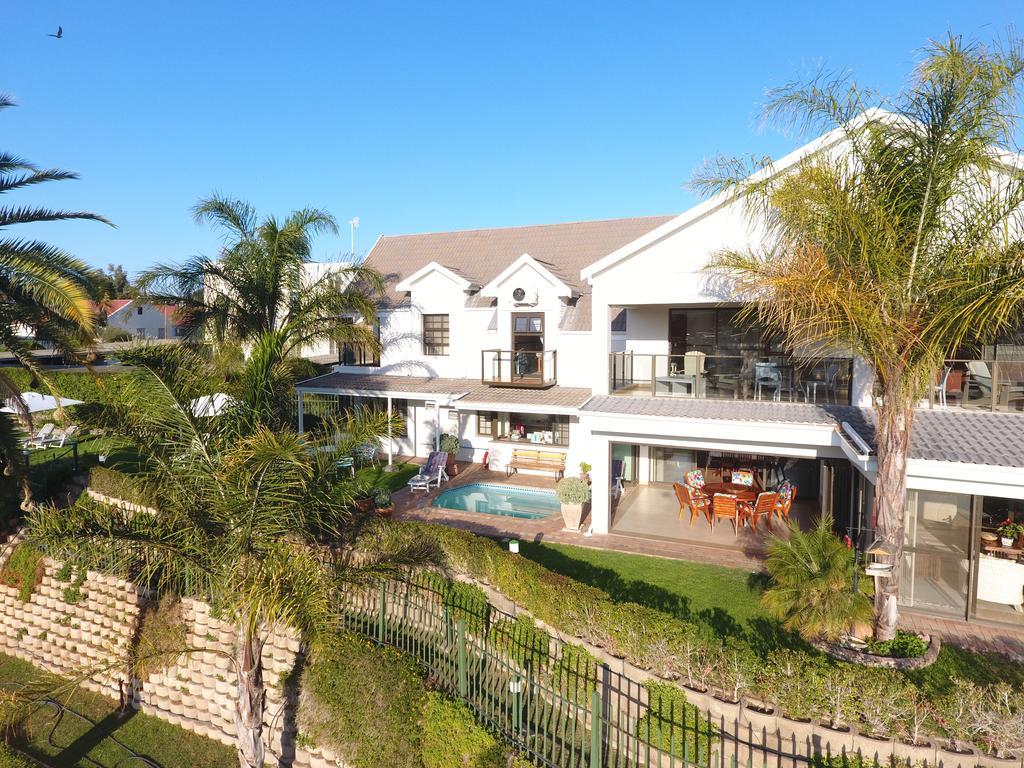 Oewerpalms View Hotel Oudtshoorn Exterior photo